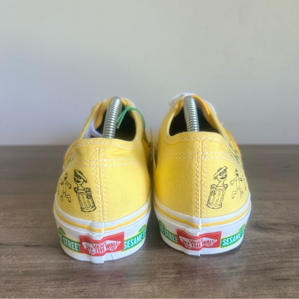 Vans NEW Sesame Street X Authentic Sesame Street Family Unisex Shoe Size 8 / 6.5 - Picture 5 of 11